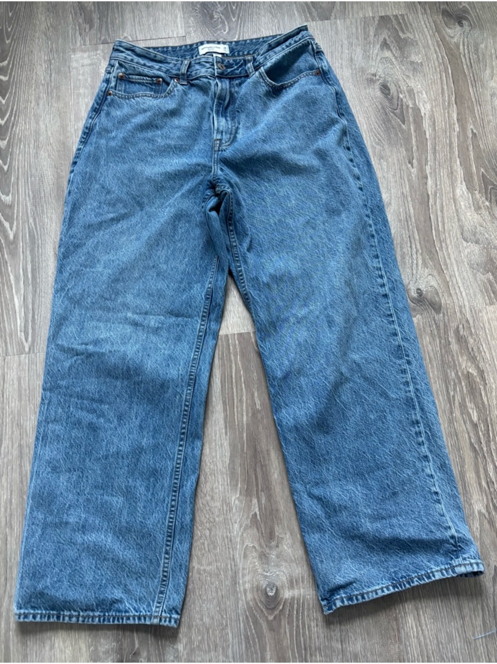 Abercrombie Women’s High-Rise Loose Fit Jeans Size 29S
